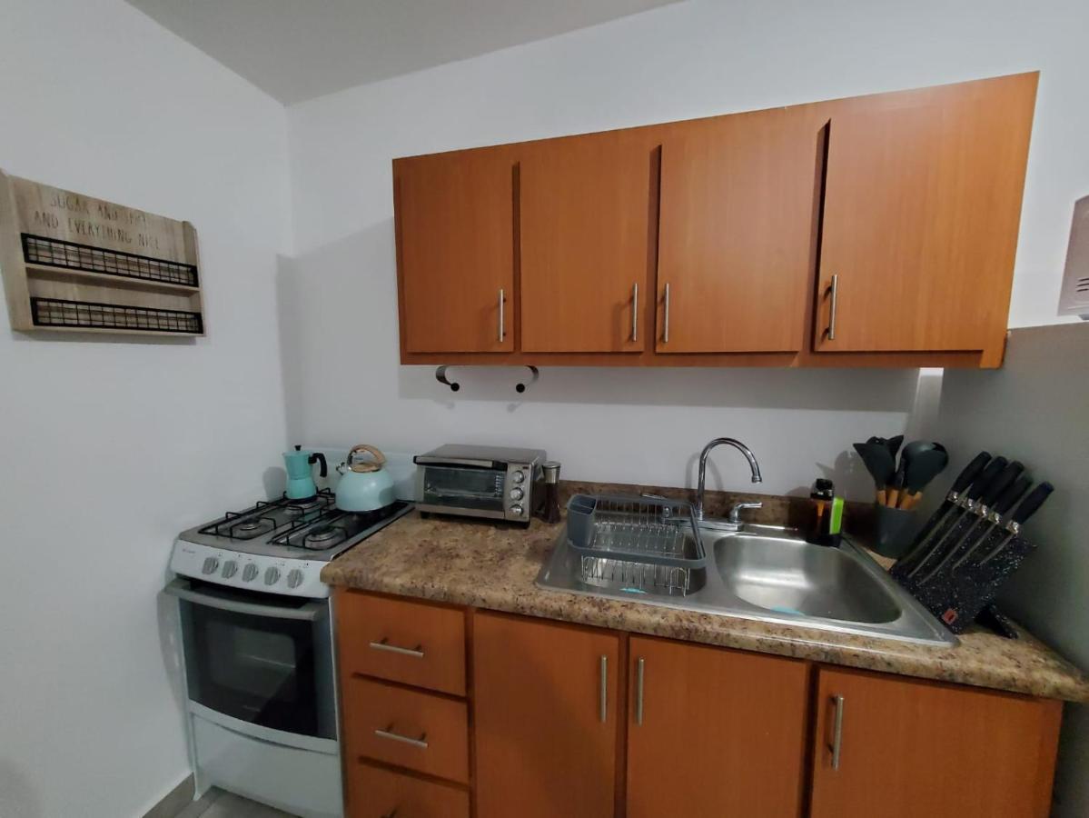 Aguadilla Sunrise Apt With Ac Wifi 8 Minute Walk From Crashboat Beach Exterior photo